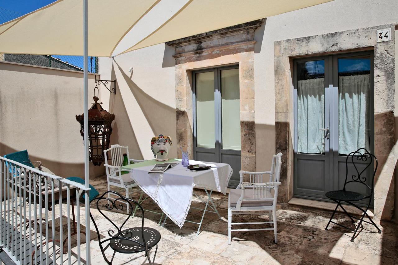 Dimora Di Catullo - Ospitalita Di Charme Villa Palazzolo Acreide Luaran gambar