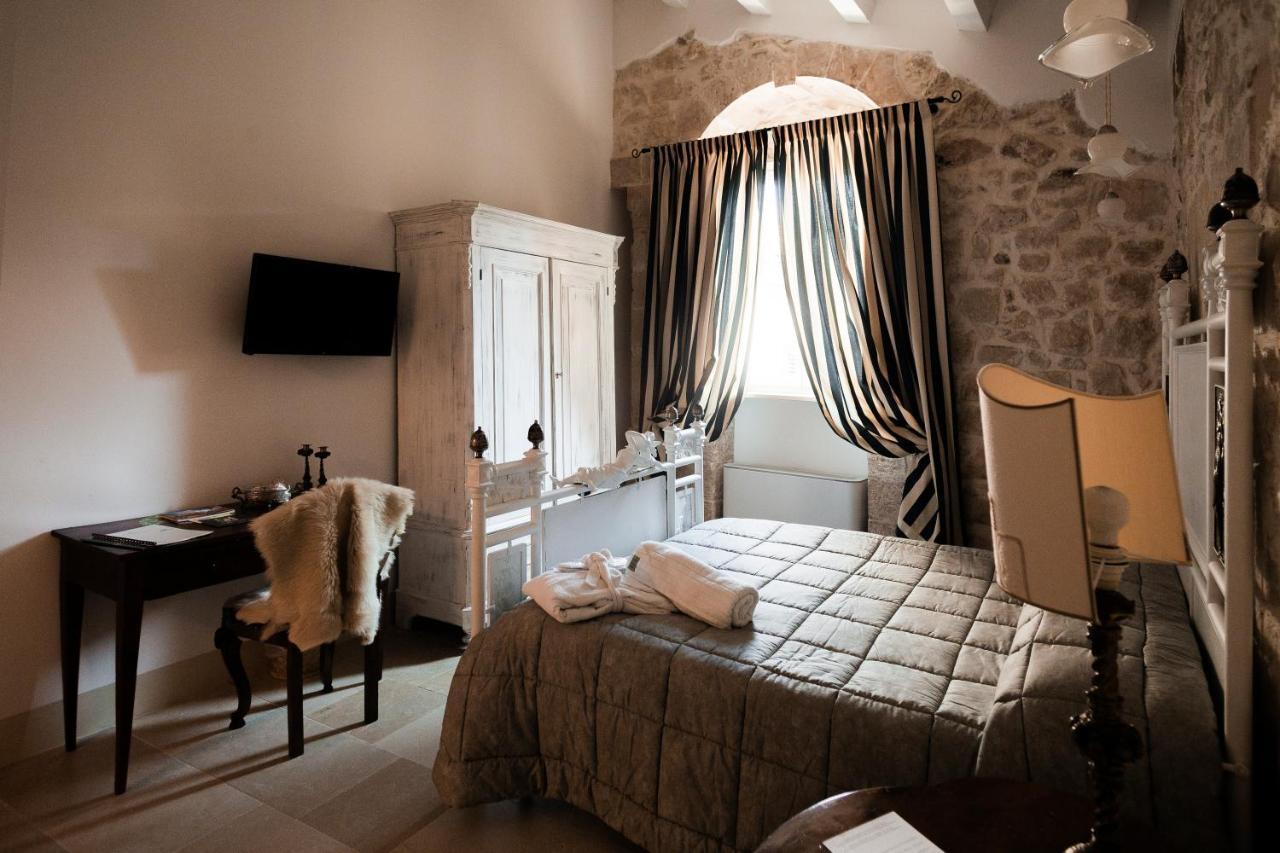 Dimora Di Catullo - Ospitalita Di Charme Villa Palazzolo Acreide Luaran gambar